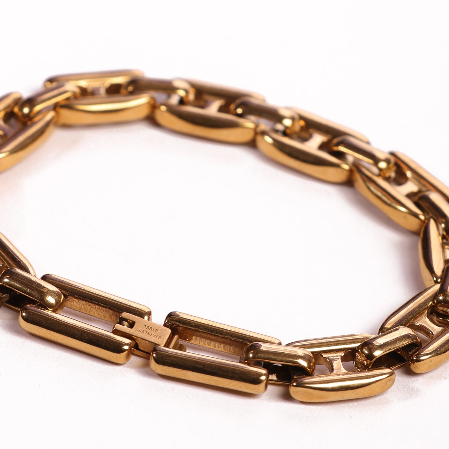 H Link Bracelet - Gold