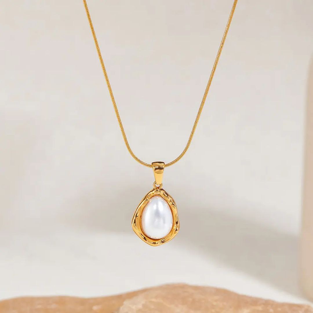 White Pearl Neck Chain Pendant