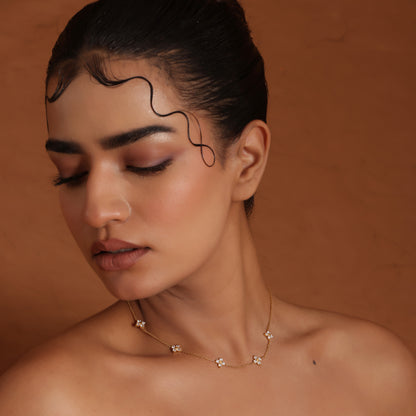 Sparkling Clover Neck Chain Pendant