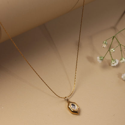Hexa Solitaire Neck Chain Pendant