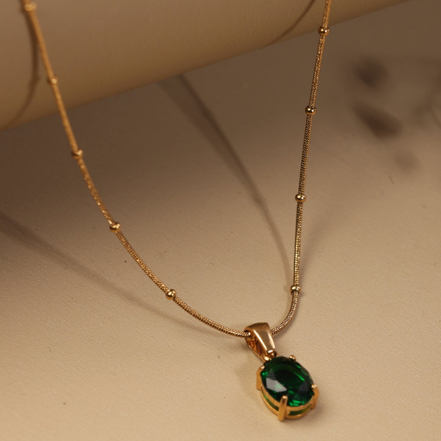 Green Oval Necklace