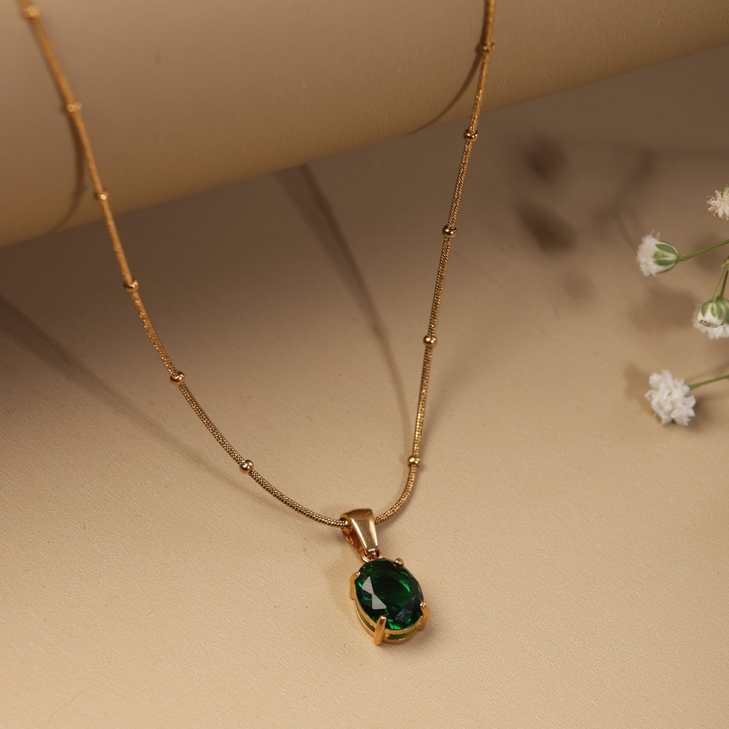 Green Oval Necklace
