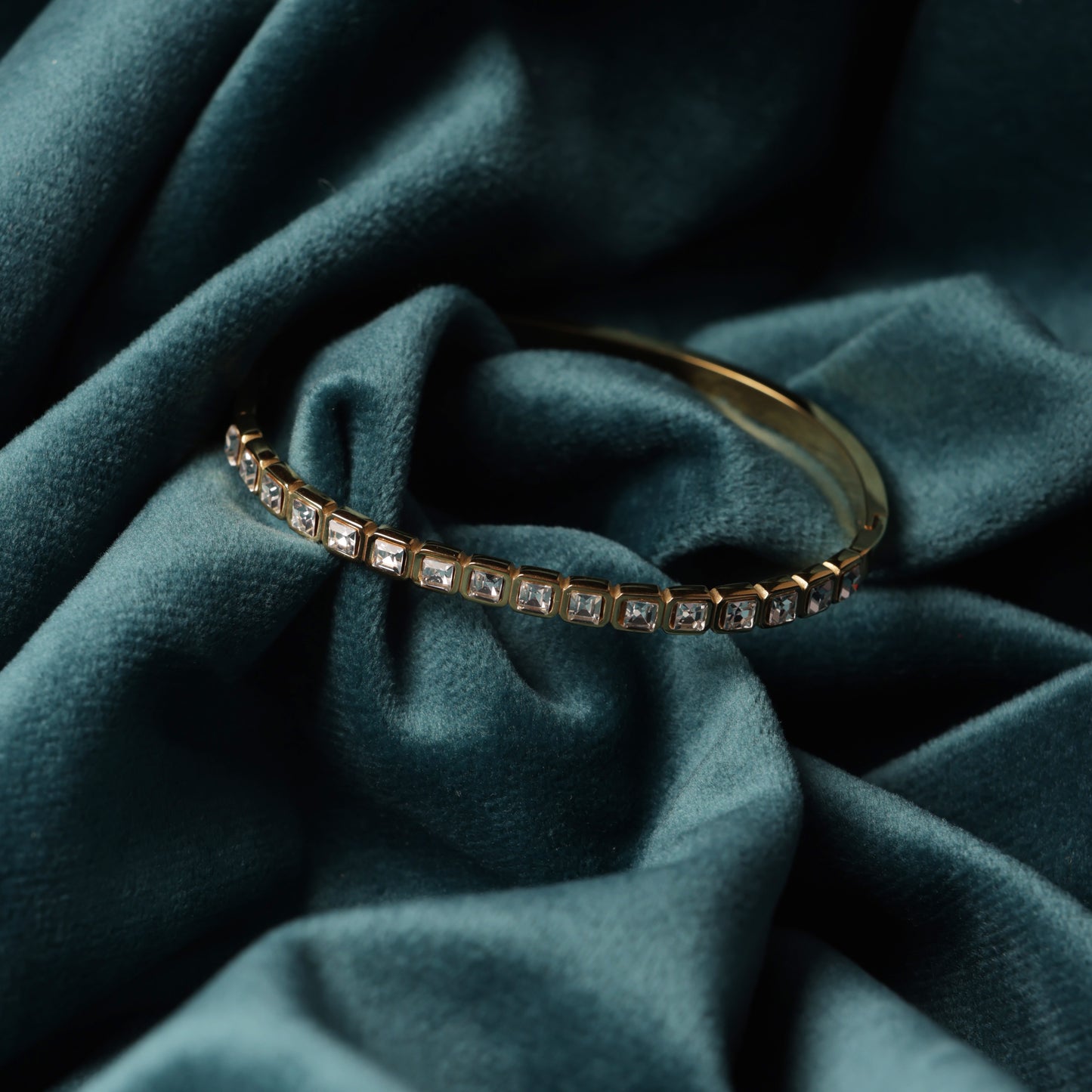 Zia 18K Gold Plated Sqaure Cut Bracelet