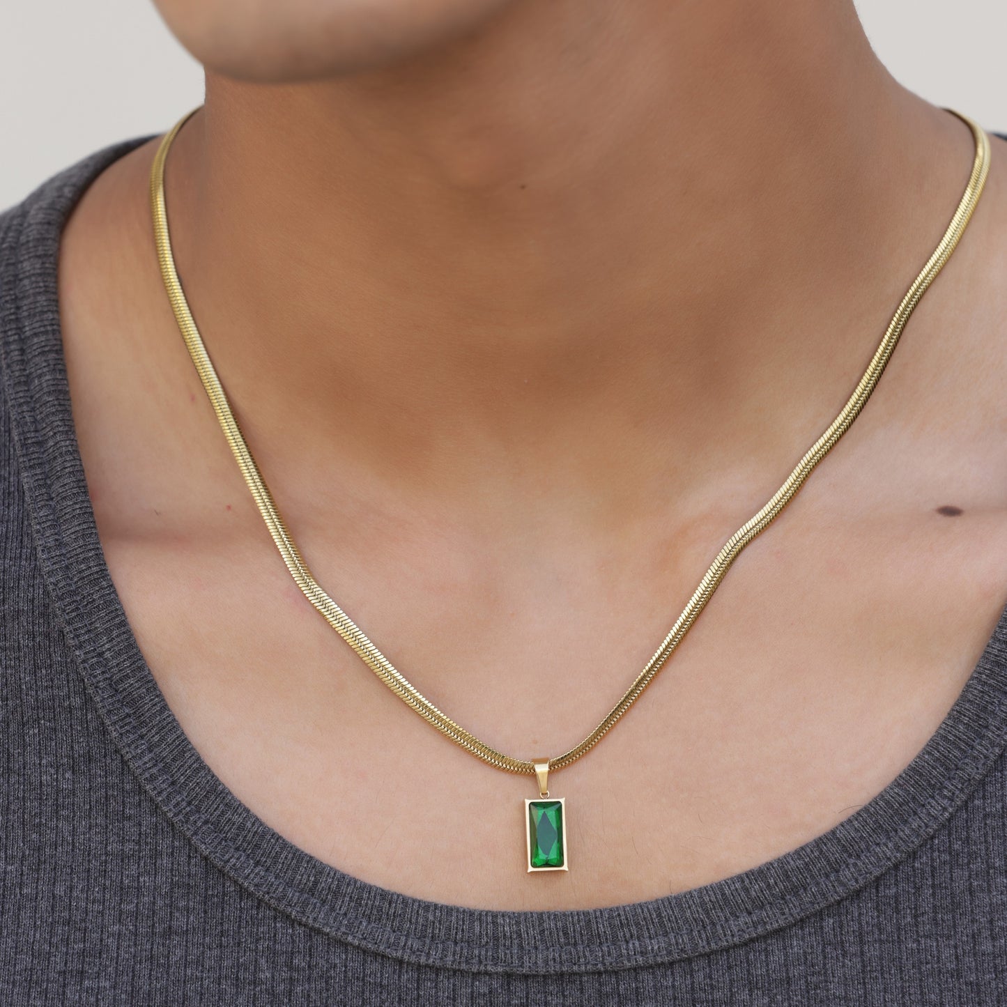 Green Pendant With Chain