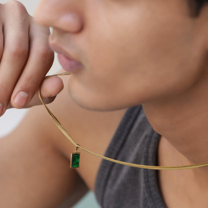 Green Pendant With Chain