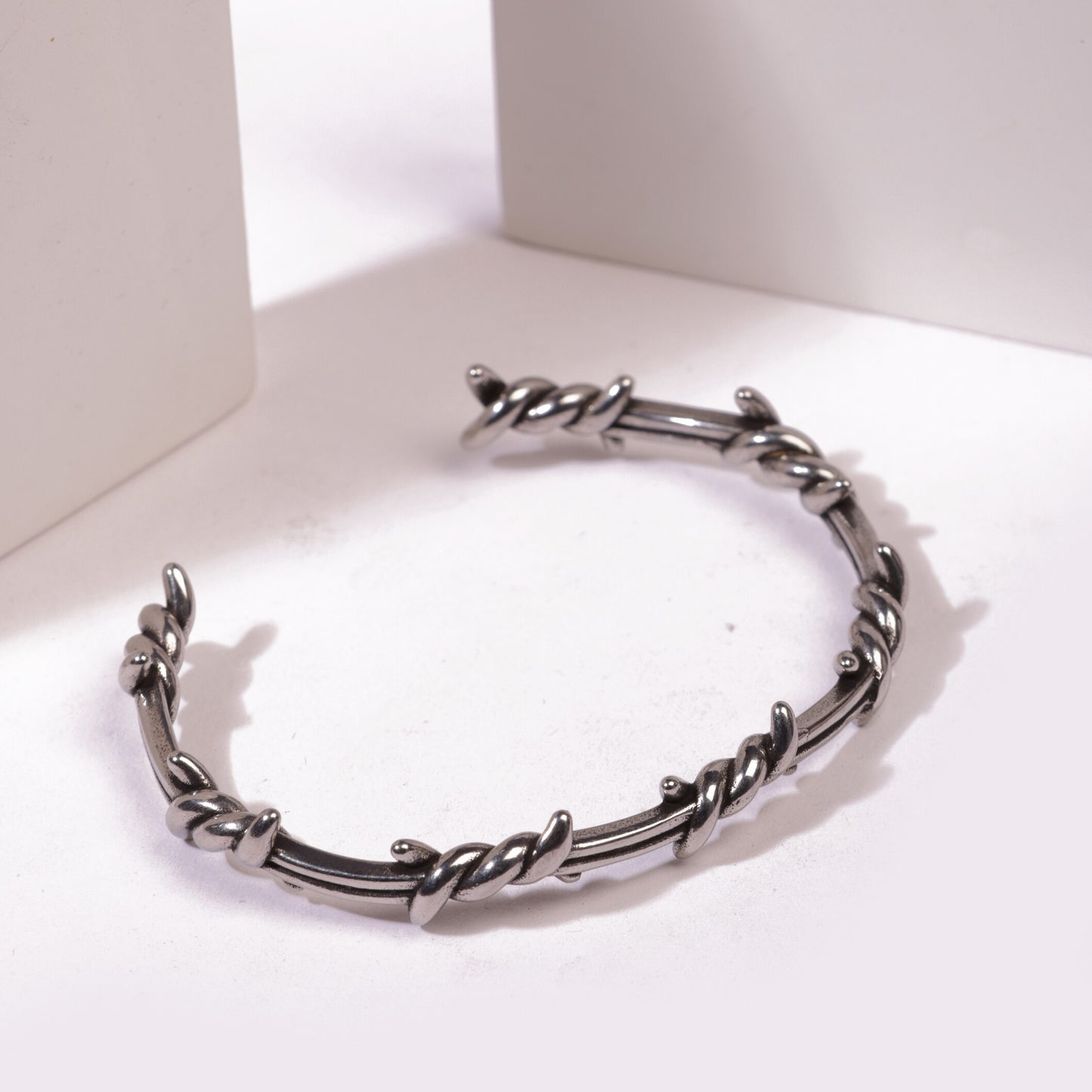 Twist Thorns Bracelet