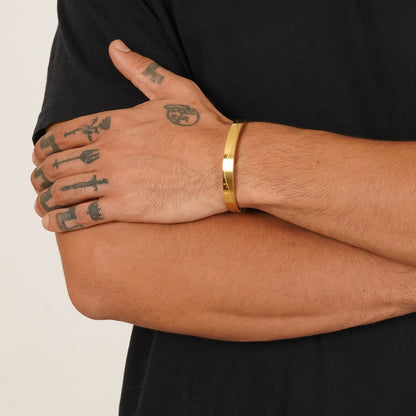 Linear Wave Gold-Plated Kada Bracelet