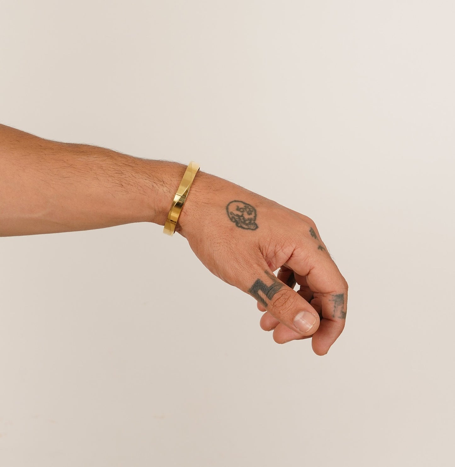 Linear Wave Gold-Plated Kada Bracelet