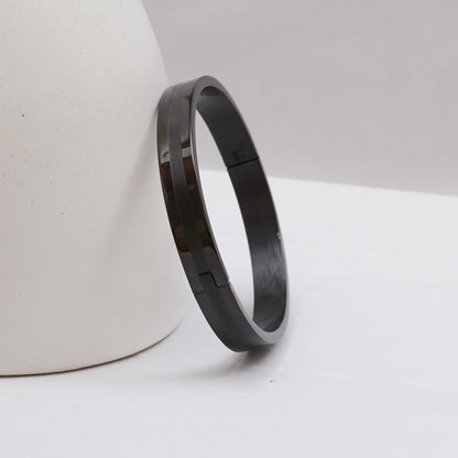 Linear Black Men's Kada Bracelet