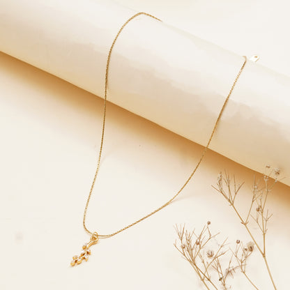 Sparkling Leaf Neck Chain Pendant