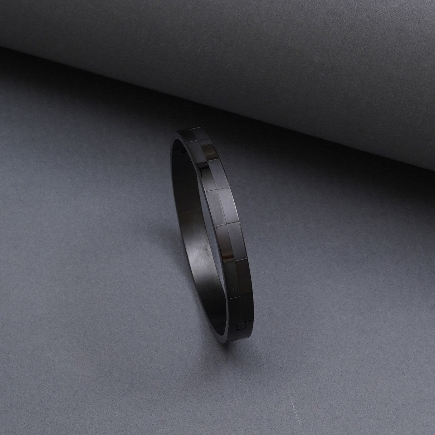 Squid Black Men's Kada Bracelet