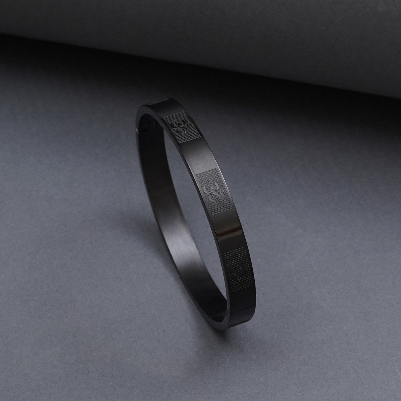 Om Black Men's Kada Bracelet