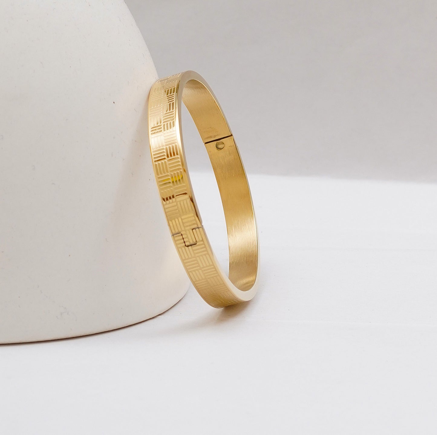 Seraphic Gold-Plated Kada Bracelet