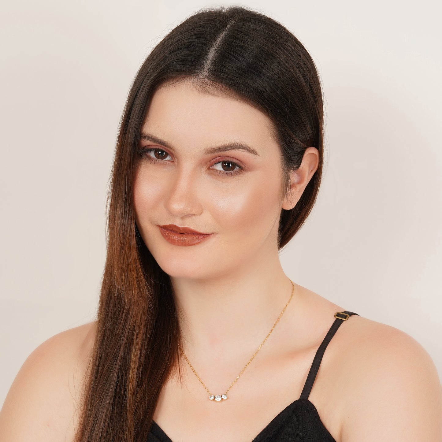 White Stone Neck Chain Pendant