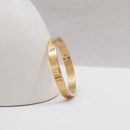 Vera Wave Gold-Plated Kada Bracelet