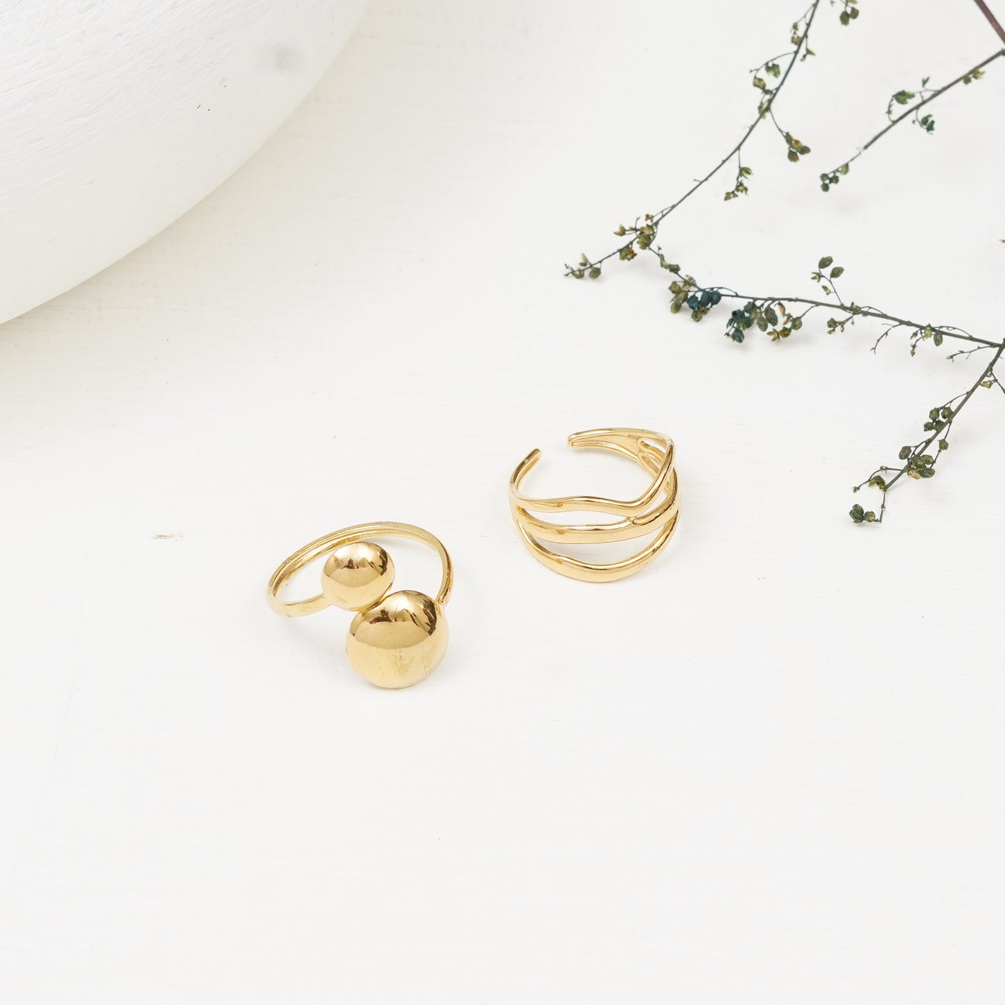 Rhea Set Of Two Gold-Plated Rings