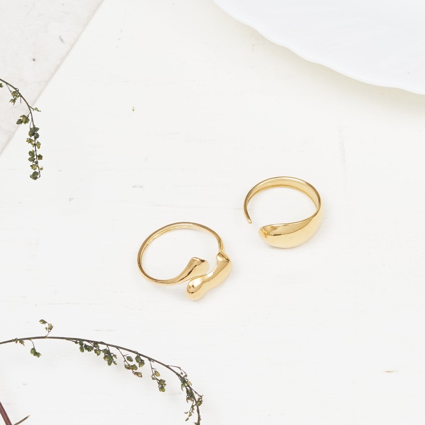 Emly Set Of Two Gold-Plated Rings